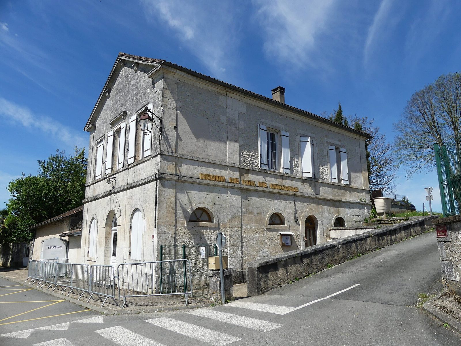 L'école de Sencenac Puy de Fourches, à Brantôme-en-Périgord